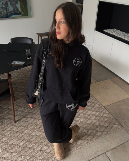 The black Amore sweatpants