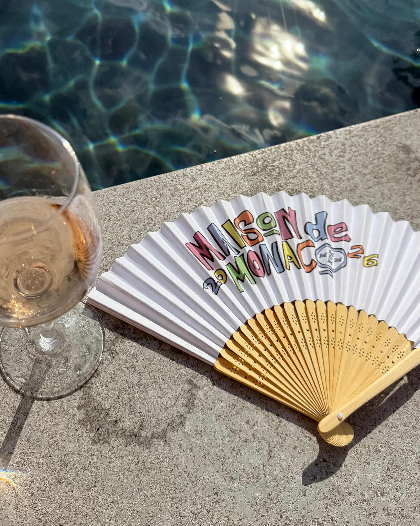 The summer t-shirt + hand fan